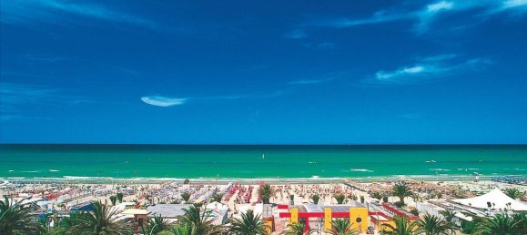 5 bedrooms Apartment in Porto San Giorgio, Italy No. 81785 13