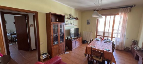 5 bedrooms Apartment in Porto San Giorgio, Italy No. 81785 2