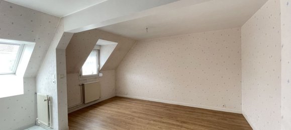 Studio in Troyes, France, Nr. 62665 2