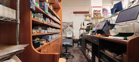 Gewerbliche Immobilie in Alessandria, Italy 70m², Nr. 259797 11