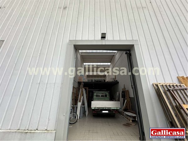 Lagerhaus in Castenedolo, Italy 300m², Nr. 125847