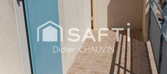 Apartamento de 3 dormitorios en La Rochelle, France No. 107622 12