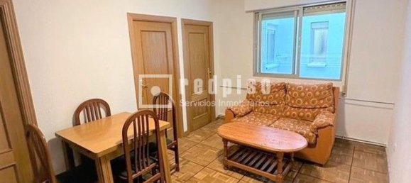 Apartamento de 3 dormitorios en Madrid, Spain No. 157653 2