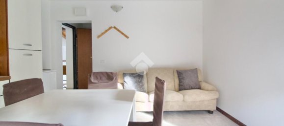 Квартира с 2 комнатами в Реджо Эмилия, Италия № 2449 22