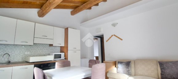 Квартира с 2 комнатами в Реджо Эмилия, Италия № 2449 31