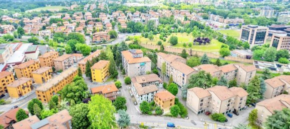 Квартира с 2 комнатами в Реджо Эмилия, Италия № 2449 18