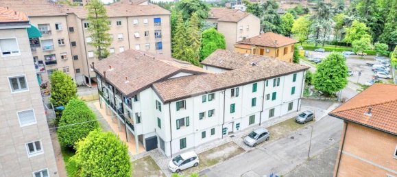 Квартира с 2 комнатами в Реджо Эмилия, Италия № 2449 15