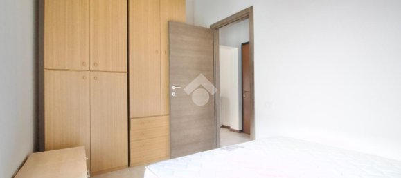 Квартира с 2 комнатами в Реджо Эмилия, Италия № 2449 37