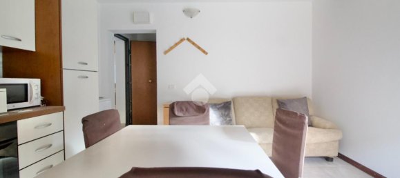 Квартира с 2 комнатами в Реджо Эмилия, Италия № 2449 27