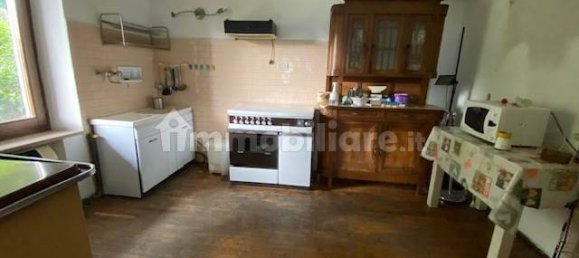 4 Schlafzimmer Haus in Quart, Italy, Nr. 294123 17