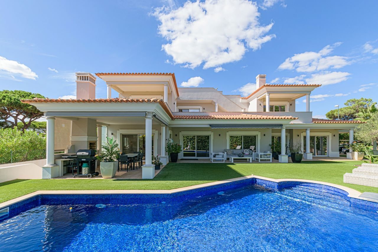 4 Schlafzimmer Villa in Quarteira, Portugal, Nr. 130532