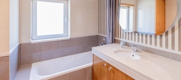 4 Schlafzimmer Villa in Quarteira, Portugal, Nr. 130532 15