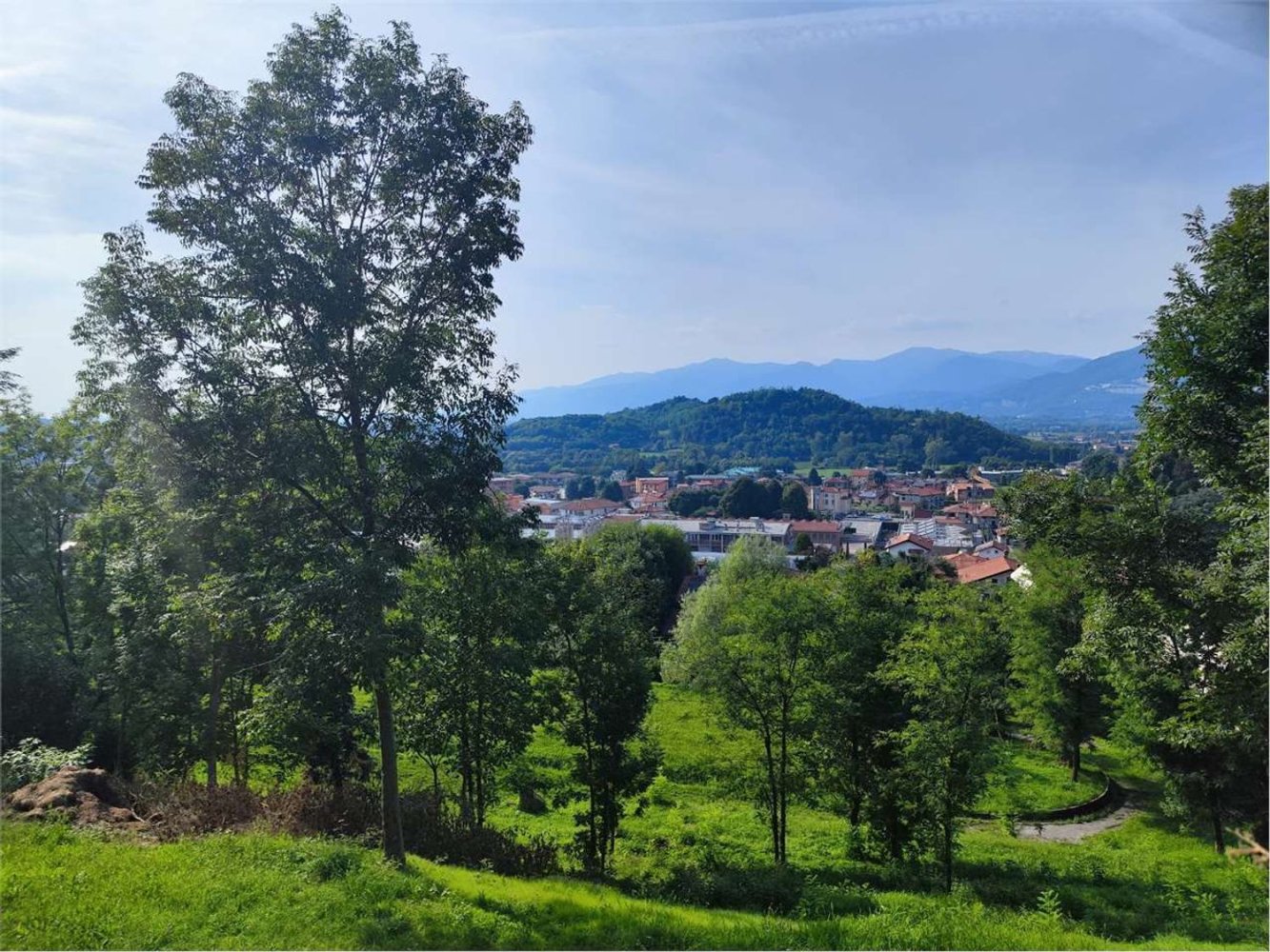 Casa de 5 divisões em Castello di Brianza, Italy N.º 312041