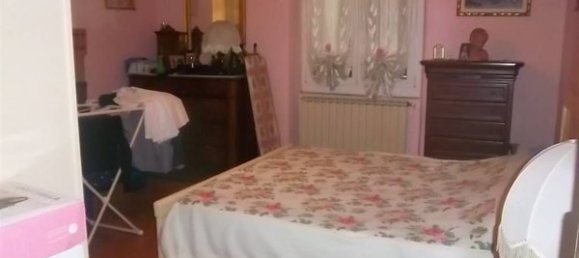 Квартира с 7 комнатами в Специя, Италия № 202419 5