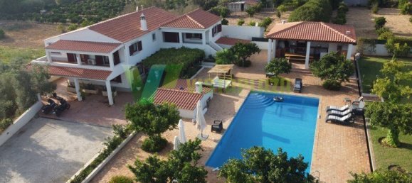 4 Schlafzimmer Villa in Portimao, Portugal, Nr. 299735 2