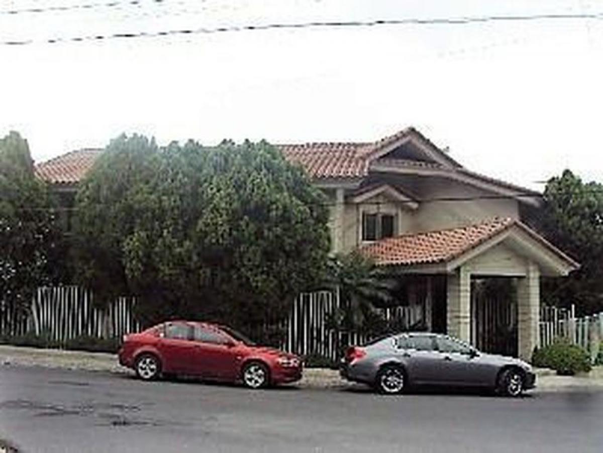 Casa T4 em Nuevo Leon, Mexico N.º 182445