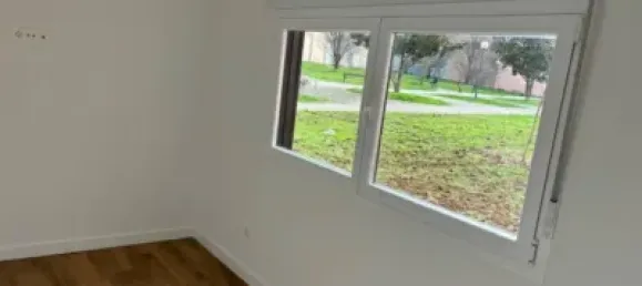 Apartamento de 3 dormitorios en Comunidad Foral de Navarra, Spain No. 173639 2