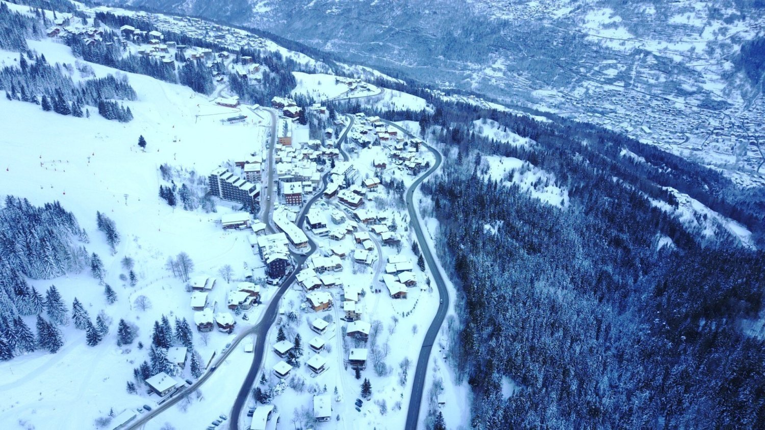 898m² Hotel in Savoie, France No. 446455