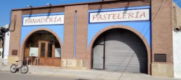 247m² Commercial property in Alfajarin, Spain No. 191553 18