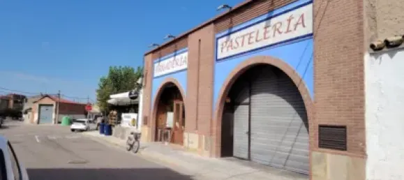 247m² Commercial property in Alfajarin, Spain No. 191553 2