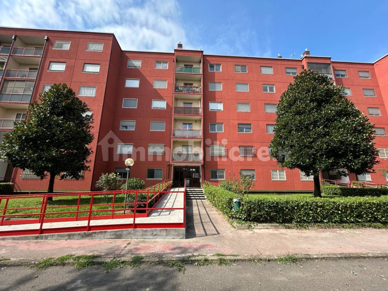 2 bedrooms Apartment in San Giuliano Milanese, Italy No. 355096