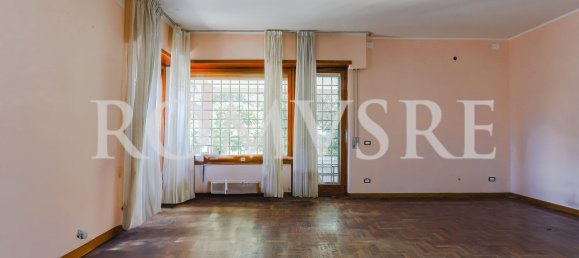 5 rooms Villa in Rome, Italy No. 300099 14