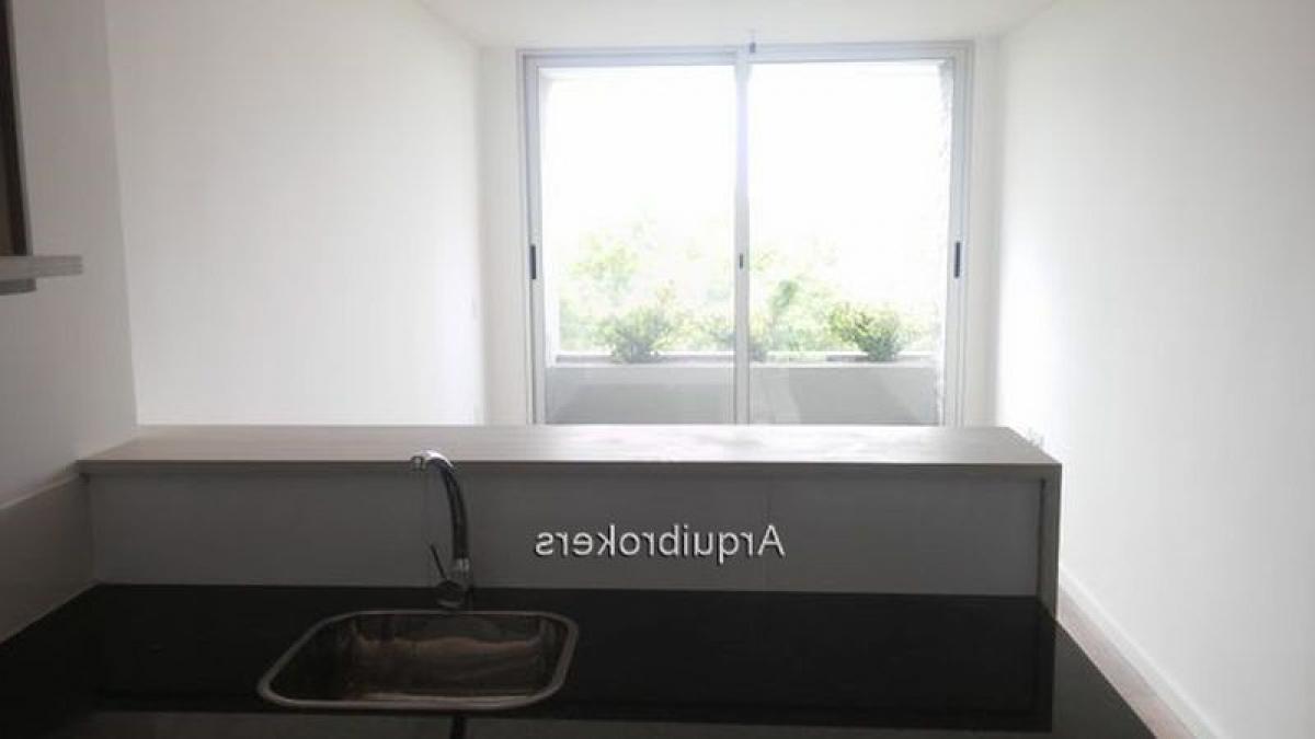 Studio in Montevideo, Uruguay No. 12658