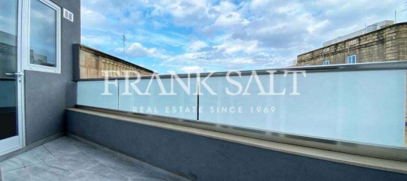 1 bedroom Apartment in Gzira, Malta No. 11083 16