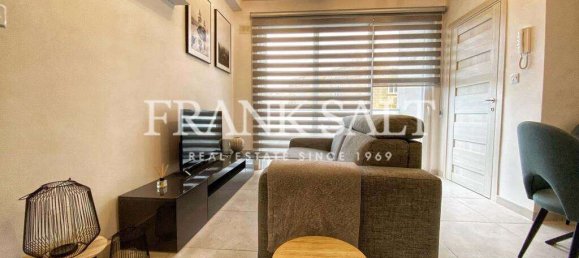 1 bedroom Apartment in Gzira, Malta No. 11083 2