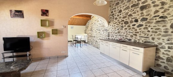 1 bedroom Apartment in Vals-les-Bains, France No. 271930 2