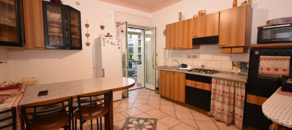 5 rooms Apartment in Syracuse, Italy No. 362969 3