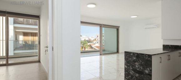3 chambres Appartement à Larnaca, Cyprus No. 26095 8