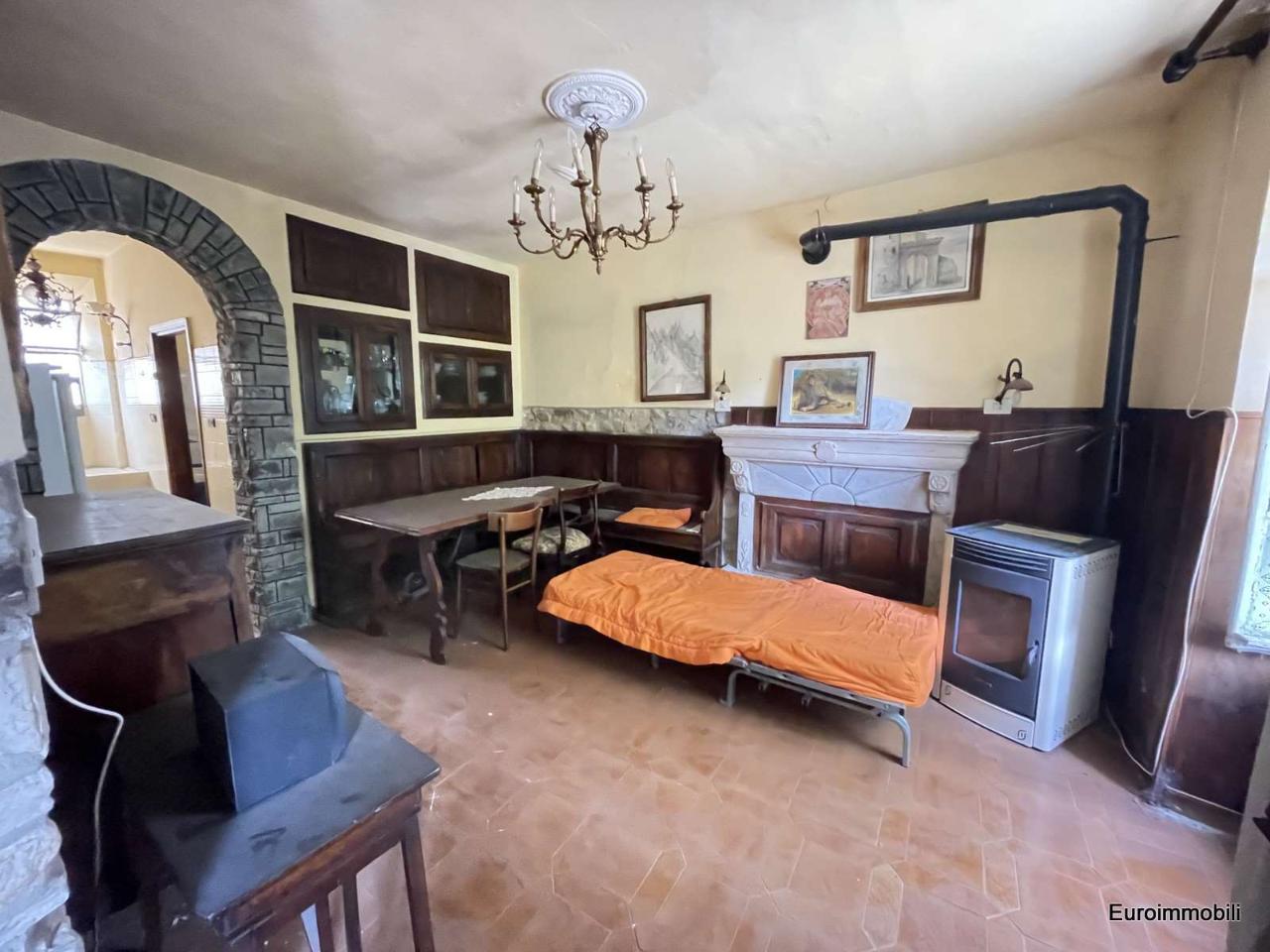 Apartamento de 8 divisões em Neviano degli Arduini, Italy N.º 119985