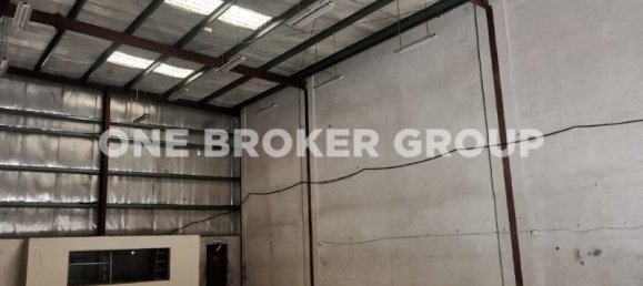 2043.8m² Warehouse in Dubai Investment Park, UAE No. 1833 12