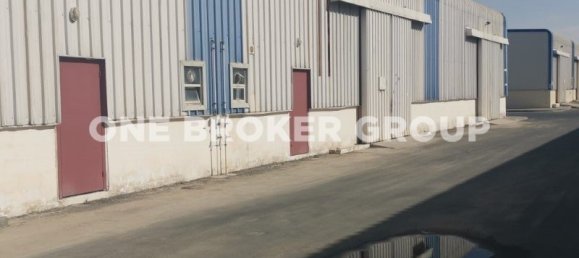 2043.8m² Warehouse in Dubai Investment Park, UAE No. 1833 6