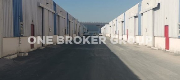 2043.8m² Warehouse in Dubai Investment Park, UAE No. 1833 13