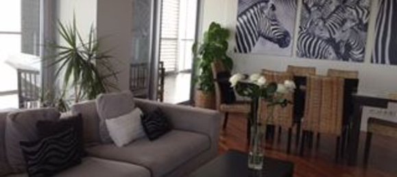 Apartamento de 4 dormitorios en Sant Martí, Spain No. 84591 3