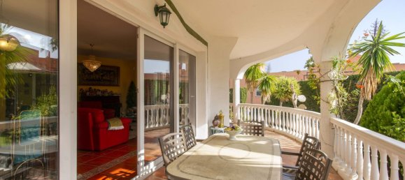 Villa de 4 dormitorios en Marbella, Spain No. 19579 3