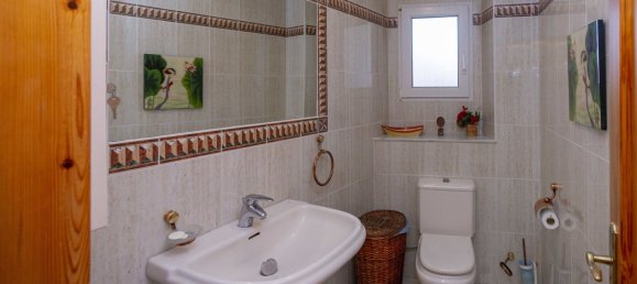 Villa de 4 dormitorios en Marbella, Spain No. 19579 9