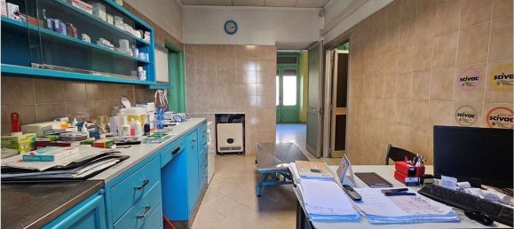 106m² Commercial property in Turin, Italy No. 158538 6