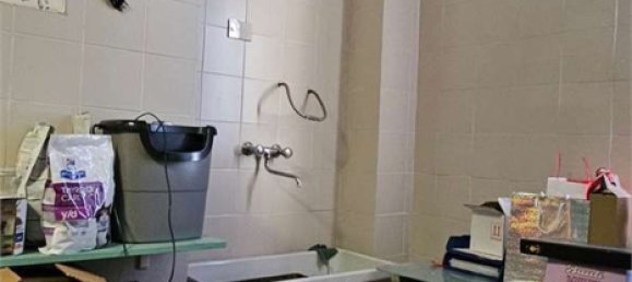 106m² Commercial property in Turin, Italy No. 158538 23