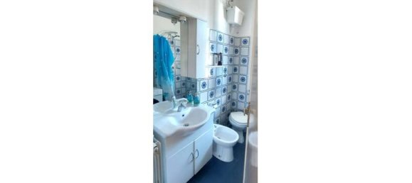 5 rooms Apartment in Pescia, Italy No. 345613 4