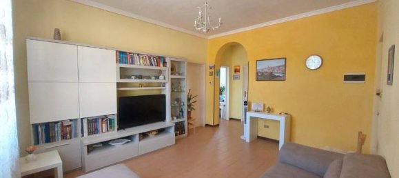 5 rooms Apartment in Pescia, Italy No. 345613 8