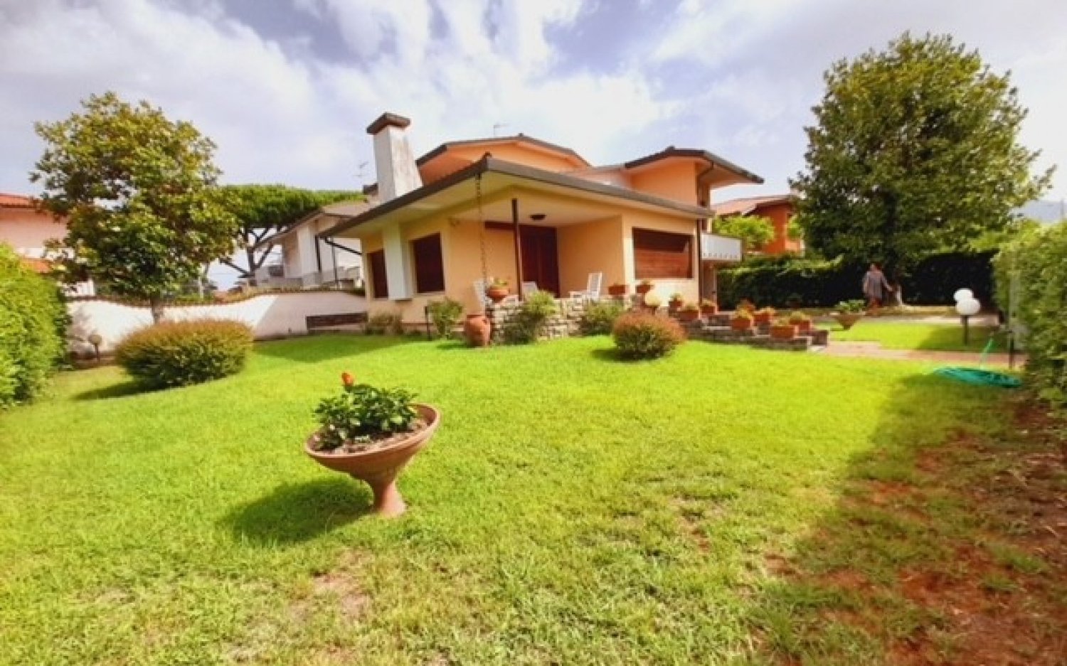 5 Schlafzimmer Villa in Pietrasanta, Italy, Nr. 201966