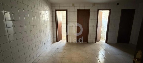 Entrepôt à Santovenia de la Valdoncina, Spain 900m² No. 179229 8