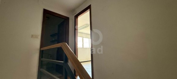 Entrepôt à Santovenia de la Valdoncina, Spain 900m² No. 179229 9