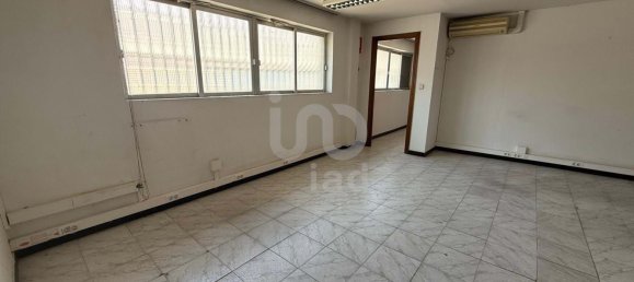 Entrepôt à Santovenia de la Valdoncina, Spain 900m² No. 179229 11