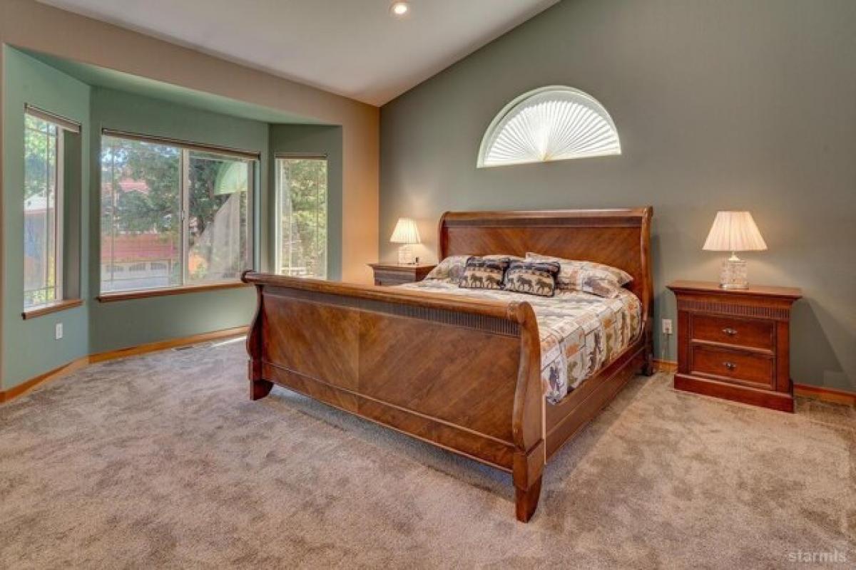 3 bedrooms House in South Lake Tahoe, USA No. 398566