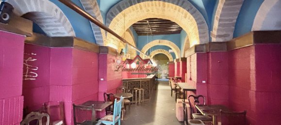  عقار تجاري في Bari, Italy 200متر مربع رقم 35429 5