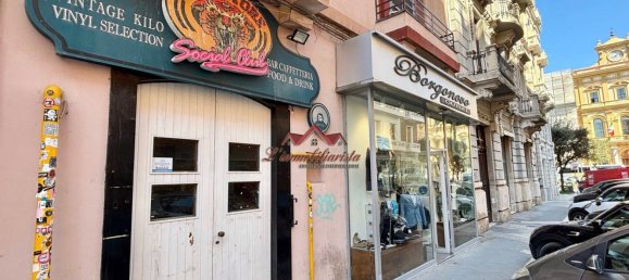  عقار تجاري في Bari, Italy 200متر مربع رقم 35429 2